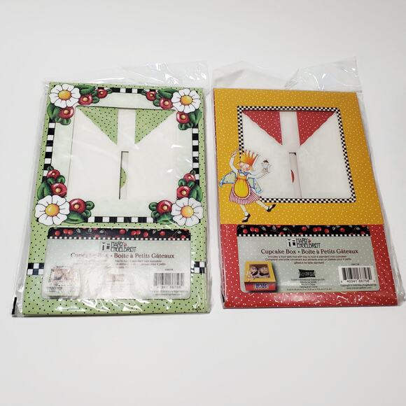 Mary Engelbreit Cupcake Box Holds 4 Cupcakes Flowers Polka Dots Lot Of 2 New - Picture 1 of 4